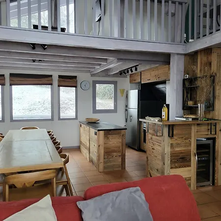 Chalet La Tania - 14 Personnes - 7 7 Salles De Bains - 40 M Des Pistes *